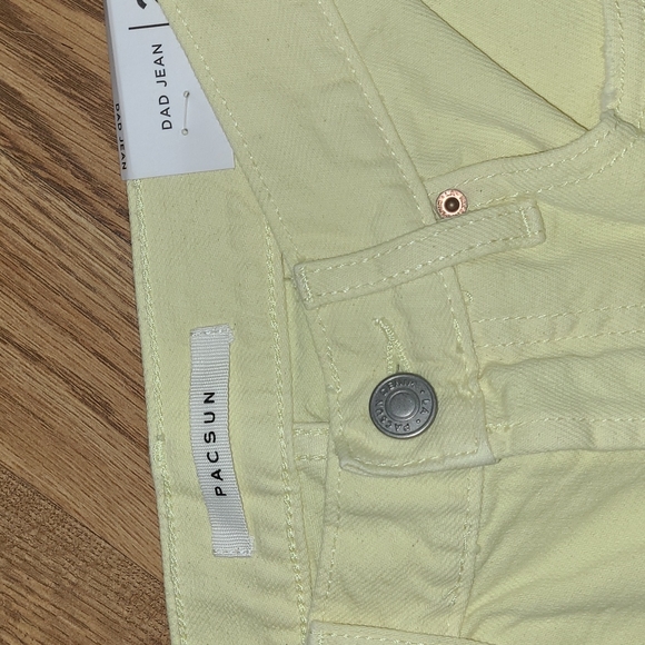New PACSUN ,Distressed dad jeans sizes 24 and 25 with 29 inseam - Picture 3 of 8